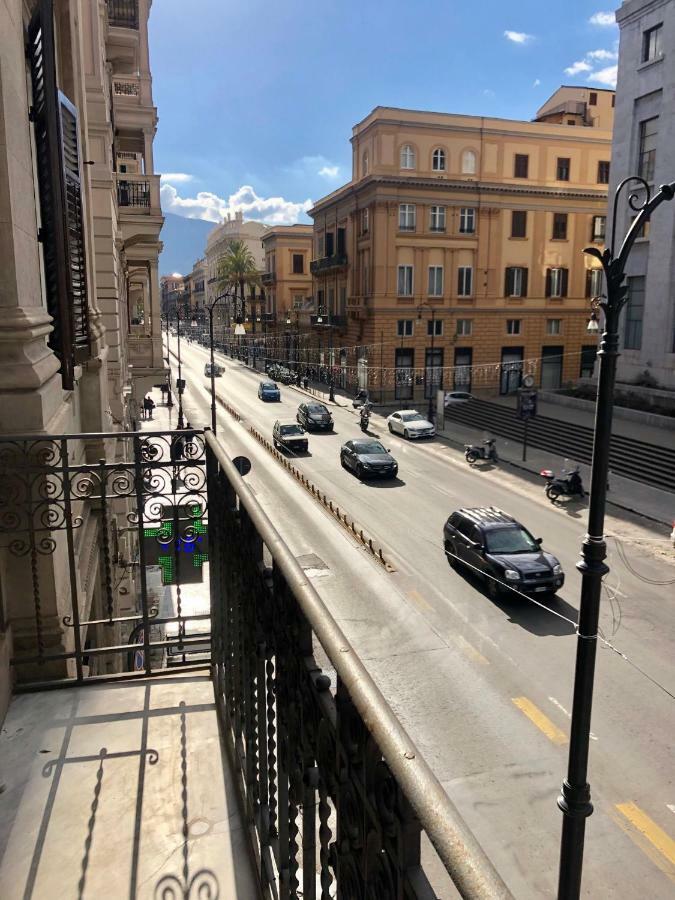 Palazzo Caltagirone Apartments Palermo Esterno foto